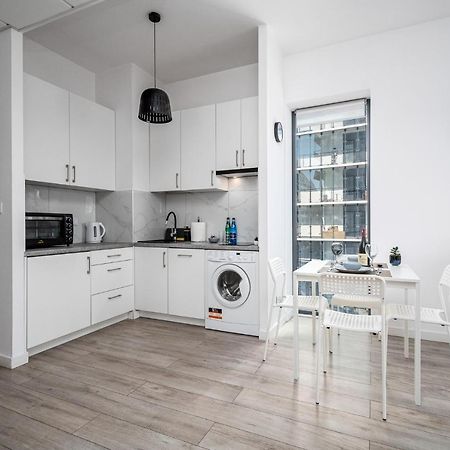 Prymasa Street Apartament Appartamento Varsavia Esterno foto